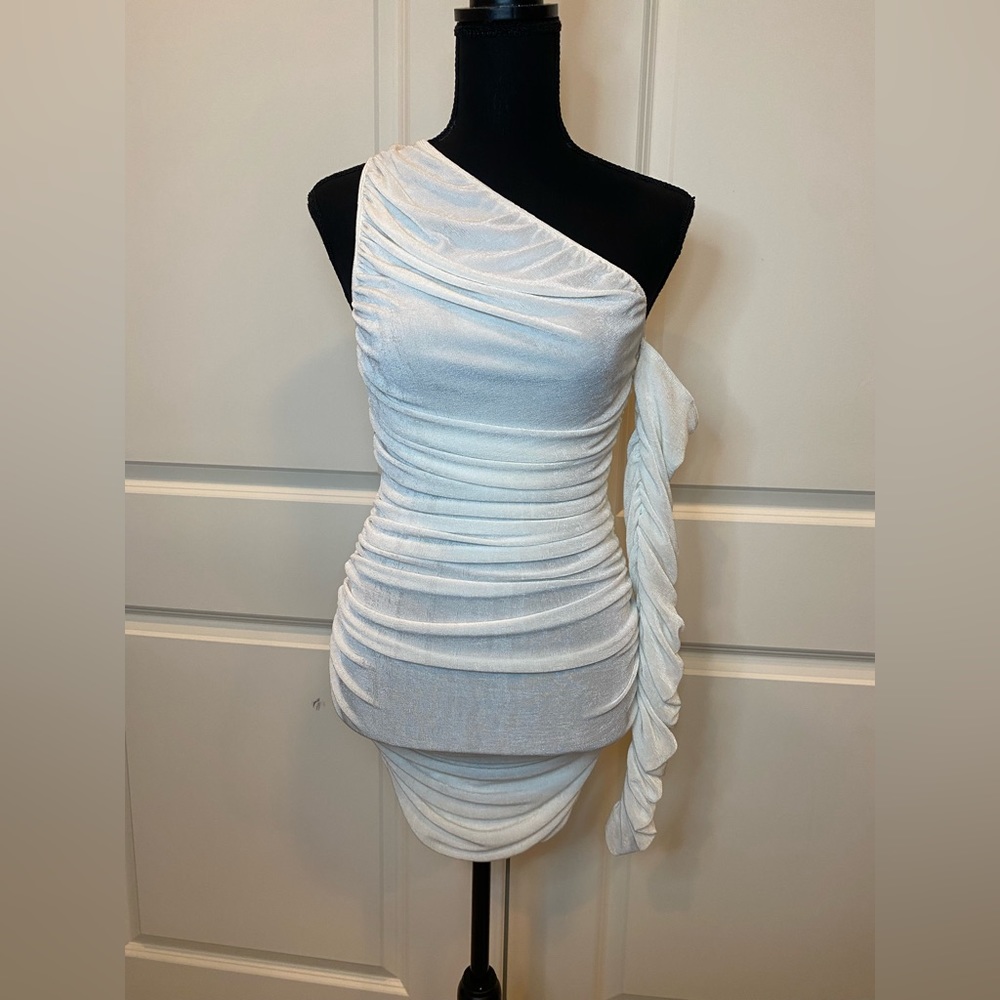 LIONESS RUCHED MINI DRESS - Picture 2 of 10
